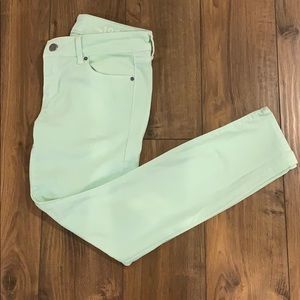 Women’s Gap skinny jeans